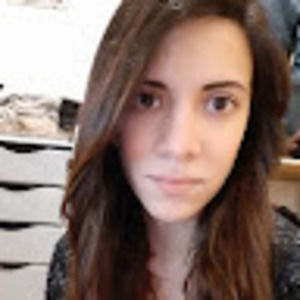 Meet your Posher, Adriana